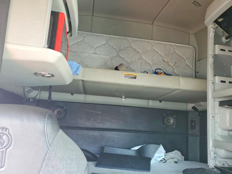 Продаж на аукціоні авто 2022 Kenworth Construction, vin: 1XKYDP9X3NJ480735, номер лоту: 58364936