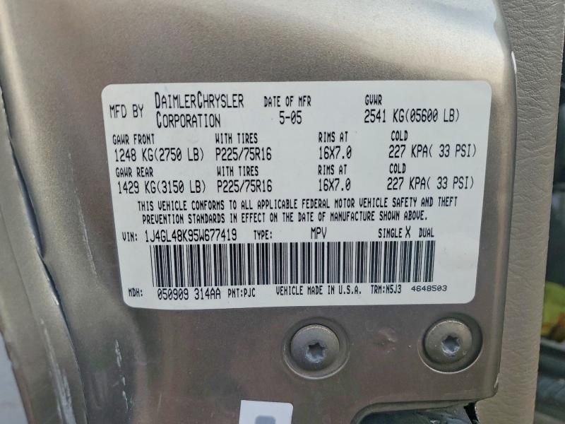 2005 Jeep Liberty მანქანა იყიდება აუქციონზე, vin: 1J4GL48K95W677419, აუქციონის ნომერი: 63764686
