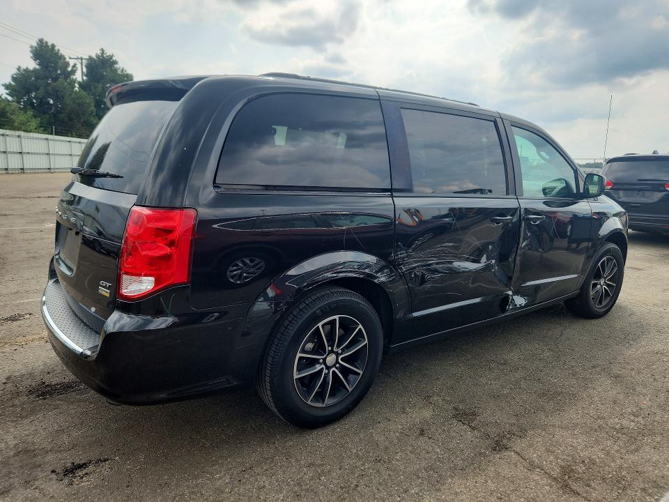 64042776 :رقم المزاد ، 2C4RDGEG3JR200520 vin ، 2018 Dodge Grand Caravan مزاد بيع