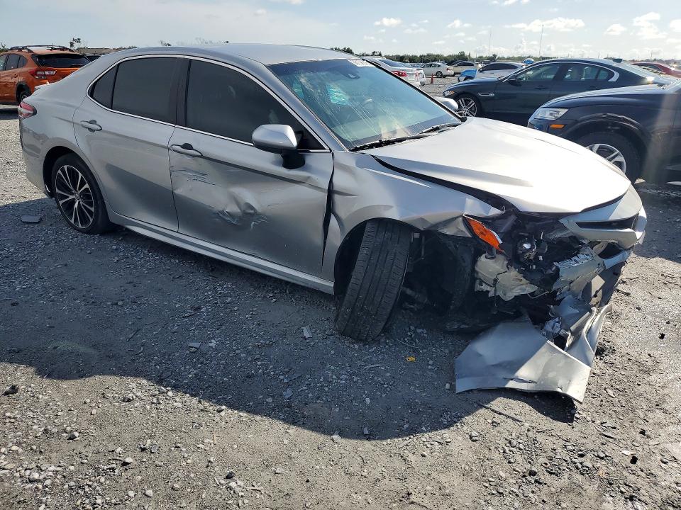 2018 Toyota Camry მანქანა იყიდება აუქციონზე, vin: 4T1B11HK7JU639449, აუქციონის ნომერი: 66138846
