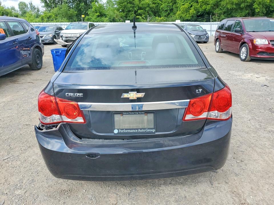 66832906 :رقم المزاد ، 1G1PC5SB9E7134286 vin ، 2014 Chevrolet Cruze مزاد بيع