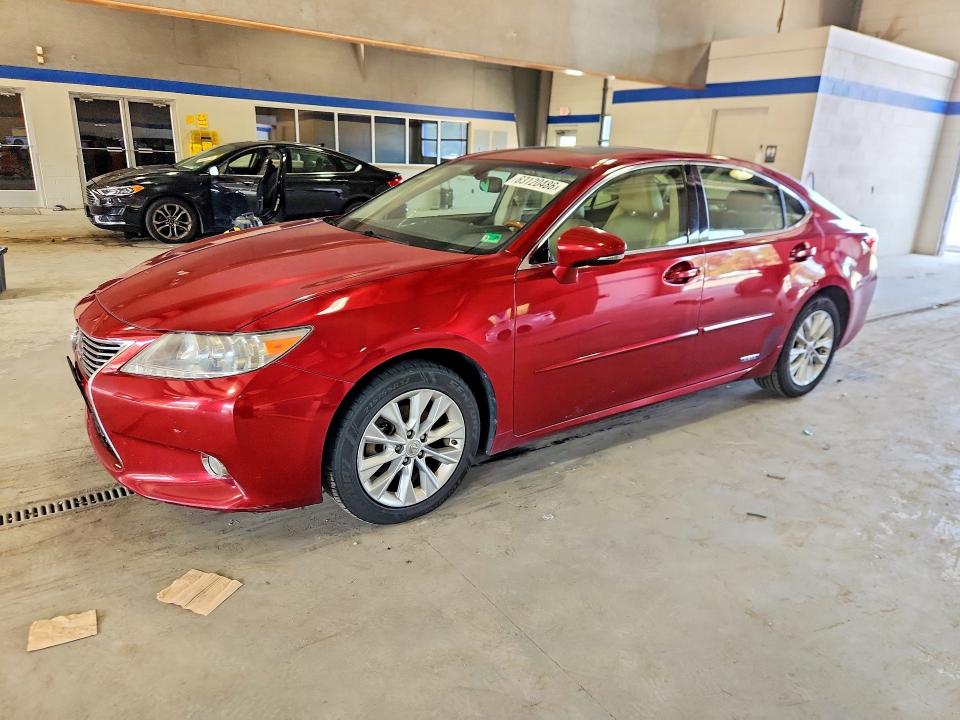63120486 :رقم المزاد ، JTHBW1GG0D2035078 vin ، 2013 Lexus Es مزاد بيع