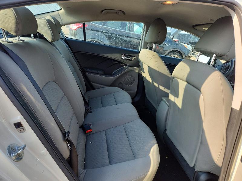 65354806 :رقم المزاد ، KNAFK4A6XF5372615 vin ، 2015 Kia Forte مزاد بيع