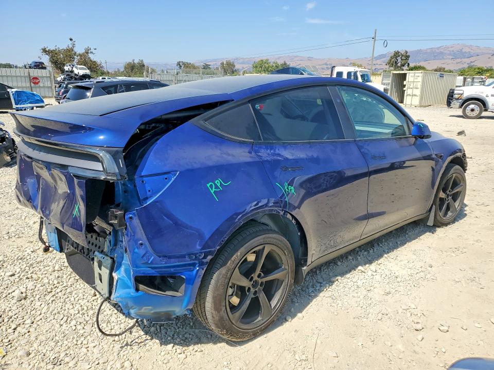 2026 Tesla Model Y მანქანა იყიდება აუქციონზე, vin: 7SAYGDED1TF378158, აუქციონის ნომერი: 64416326