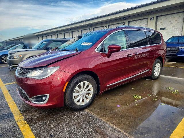 Продажа на аукционе авто 2018 Chrysler Pacifica, vin: 2C4RC1BG1JR182748, номер лота: 65701416