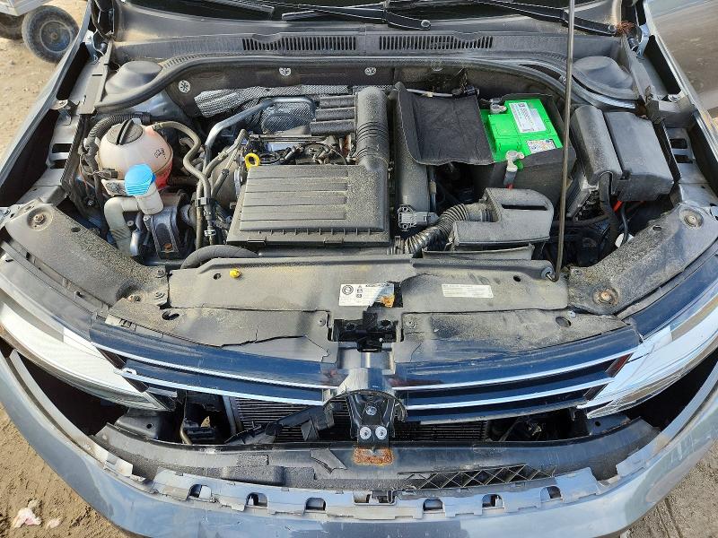 63098716 :رقم المزاد ، 3VWDB7AJ0HM315818 vin ، 2017 Volkswagen Jetta مزاد بيع