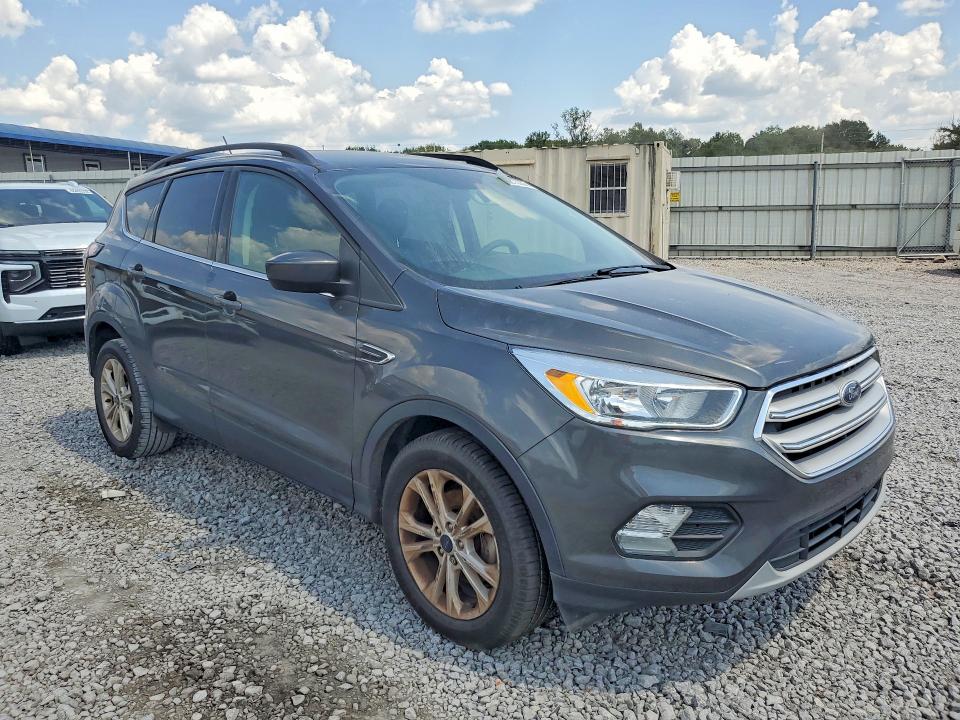 Продаж на аукціоні авто 2018 Ford Escape, vin: 1FMCU0GD5JUB40321, номер лоту: 65213056