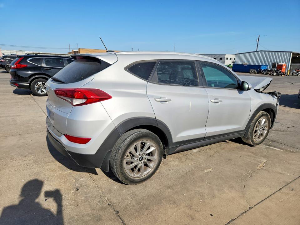 65803266 :رقم المزاد ، KM8J33A42GU192406 vin ، 2016 Hyundai Tucson مزاد بيع