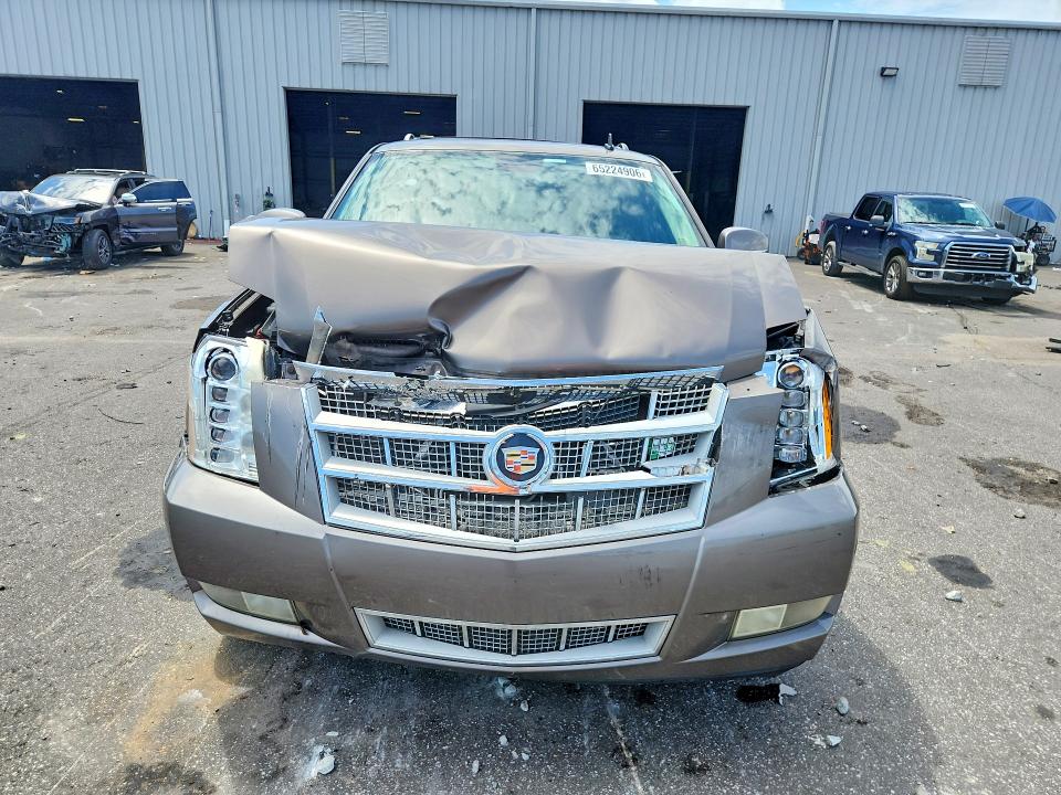 2012 Cadillac Escalade მანქანა იყიდება აუქციონზე, vin: 1GYS3KEF3CR105764, აუქციონის ნომერი: 65224906