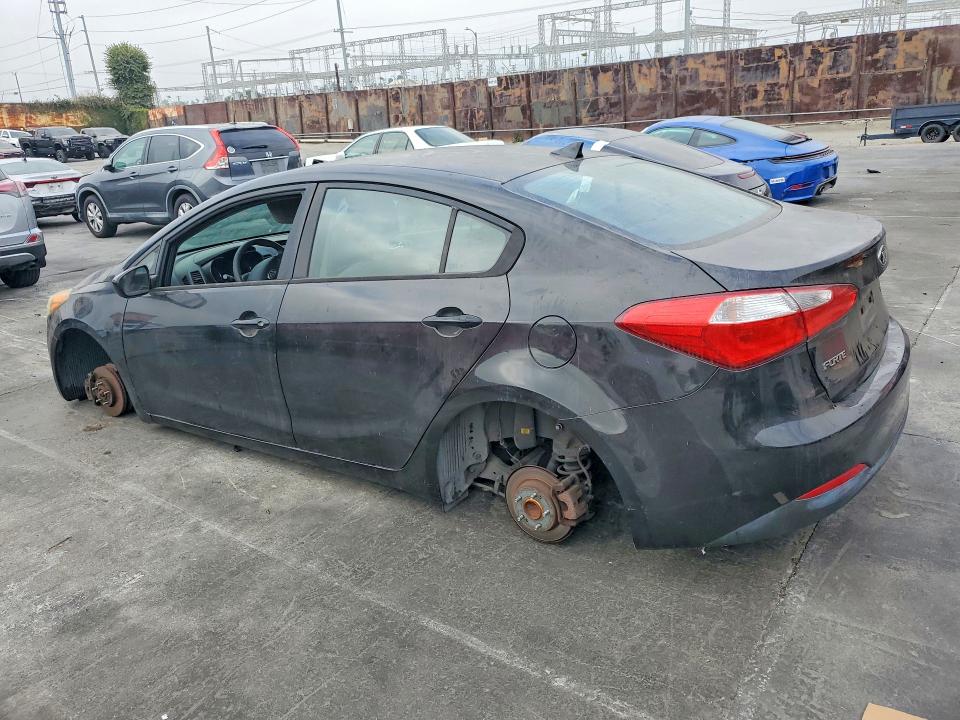 Продажа на аукционе авто 2015 Kia Forte, vin: KNAFK4A6XF5347472, номер лота: 63671866