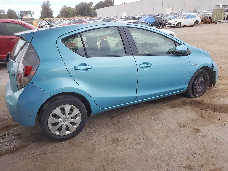 Продажа на аукционе авто 2013 Toyota Prius C, vin: JTDKDTB31D1038956, номер лота: 66435766
