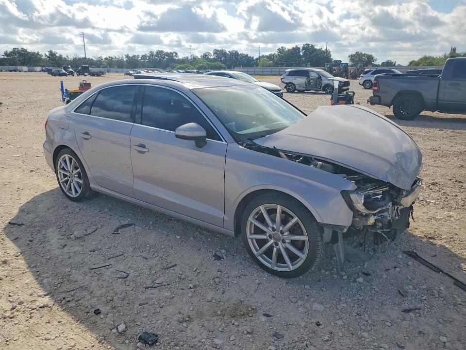 Продаж на аукціоні авто 2015 Audi A3, vin: WAUCCGFFXF1043981, номер лоту: 64651866