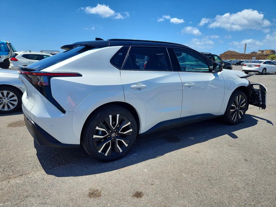 67039976 :رقم المزاد ، JTMBDAFB0TA004687 vin ، 2026 Toyota Bz مزاد بيع