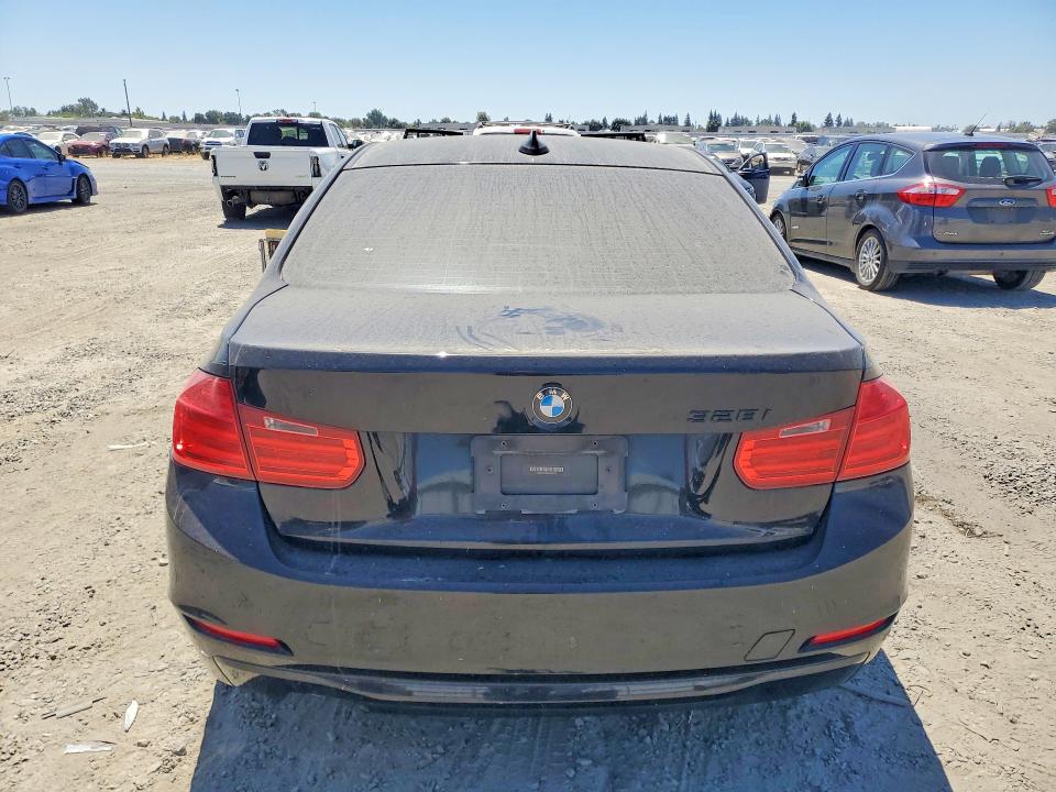 2012 Bmw 328 მანქანა იყიდება აუქციონზე, vin: WBA3C1C56CF431975, აუქციონის ნომერი: 63710416