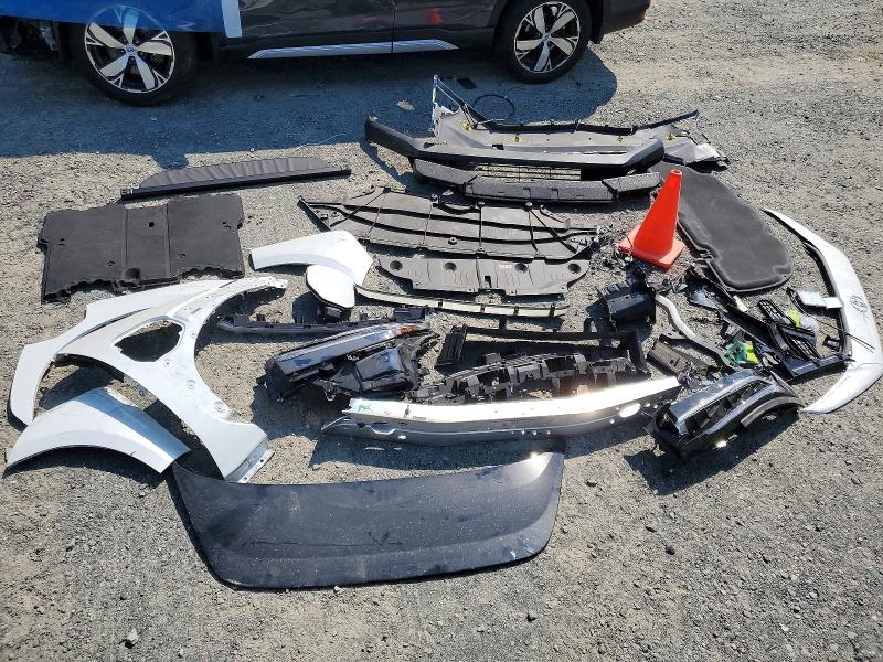 61612086 :رقم المزاد ، JTMBCAEBXTJ000294 vin ، 2026 Toyota Bz مزاد بيع