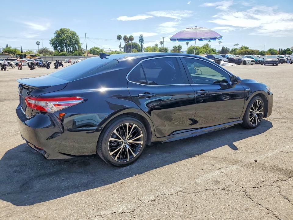 Продаж на аукціоні авто 2019 Toyota Camry Hybrid, vin: 4T1B21HK1KU519550, номер лоту: 65175436