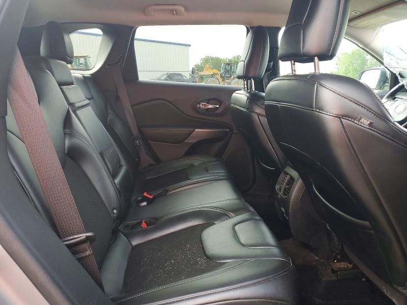 66352586 :رقم المزاد ، 1C4PJMLBXKD104684 vin ، 2019 Jeep Cherokee مزاد بيع