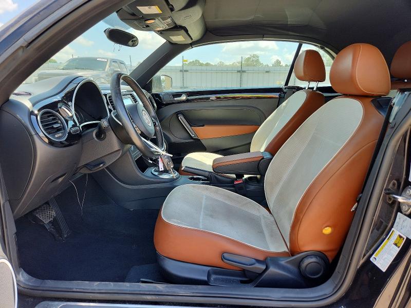 2015 Volkswagen Beetle მანქანა იყიდება აუქციონზე, vin: 3VW517AT6FM808361, აუქციონის ნომერი: 65185976