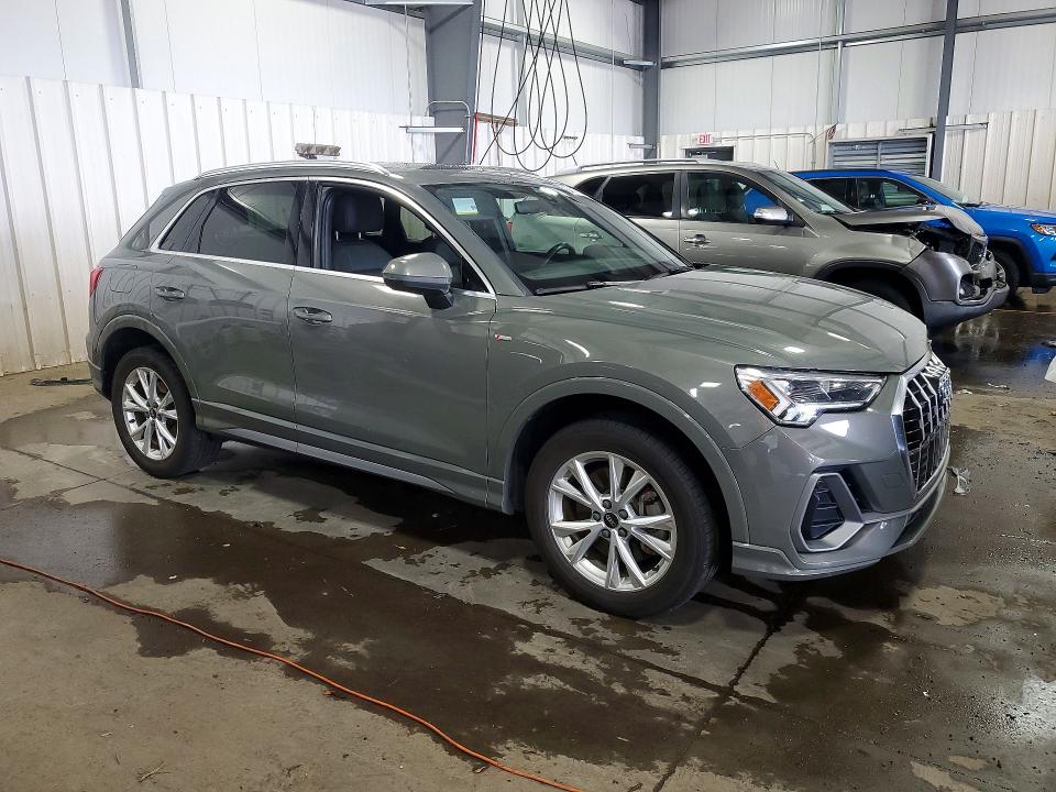 64477206 :رقم المزاد ، WA1DECF31P1038566 vin ، 2023 Audi Q3 مزاد بيع