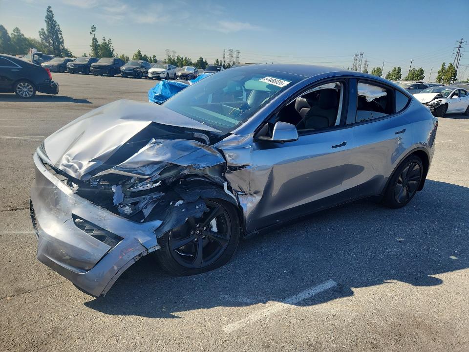 64480026 :رقم المزاد ، 7SAYGDEE3TF418507 vin ، 2026 Tesla Model Y مزاد بيع