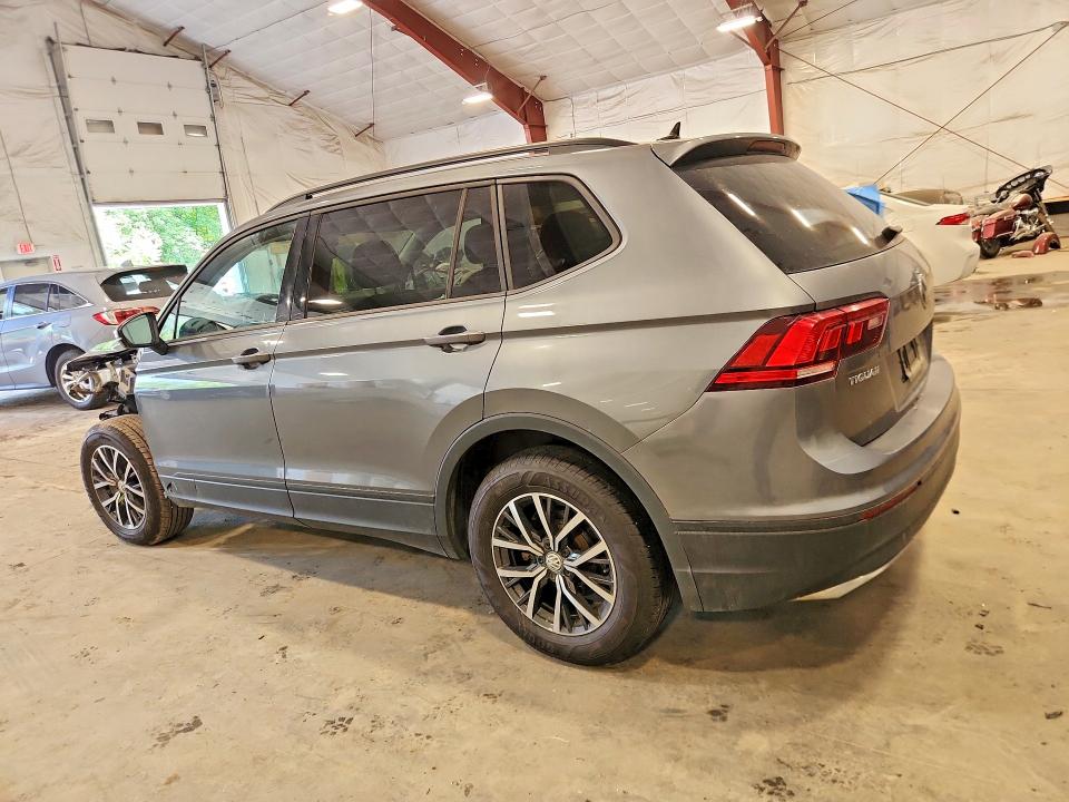 62923496 :رقم المزاد ، 3VV0B7AX4MM097612 vin ، 2021 Volkswagen Tiguan مزاد بيع