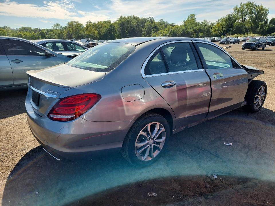 66568526 :رقم المزاد ، 55SWF4KB9FU070832 vin ، 2015 Mercedes-benz C مزاد بيع