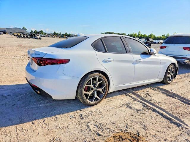 Продаж на аукціоні авто 2018 Alfa Romeo Giulia, vin: ZARFAECN6J7592448, номер лоту: 65365086