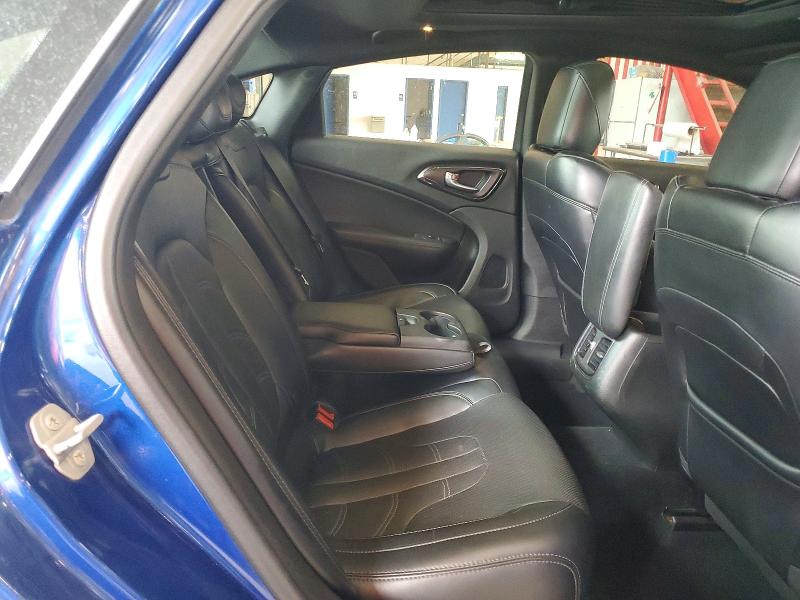 64563396 :رقم المزاد ، 1C3CCCDG0FN589449 vin ، 2015 Chrysler 200 مزاد بيع