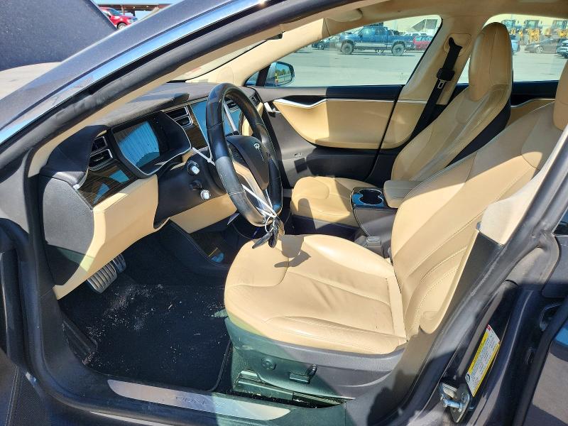 65445826 :رقم المزاد ، 5YJSA1H21FFP76259 vin ، 2015 Tesla Model S مزاد بيع
