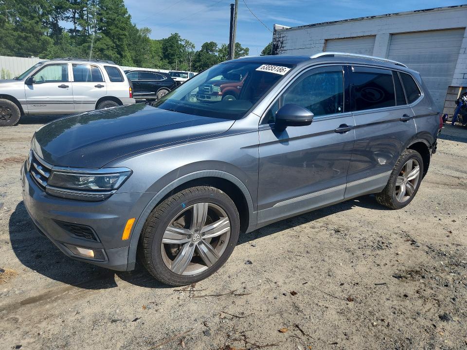 63855186 :رقم المزاد ، 3VV4B7AX7JM003557 vin ، 2018 Volkswagen Tiguan مزاد بيع