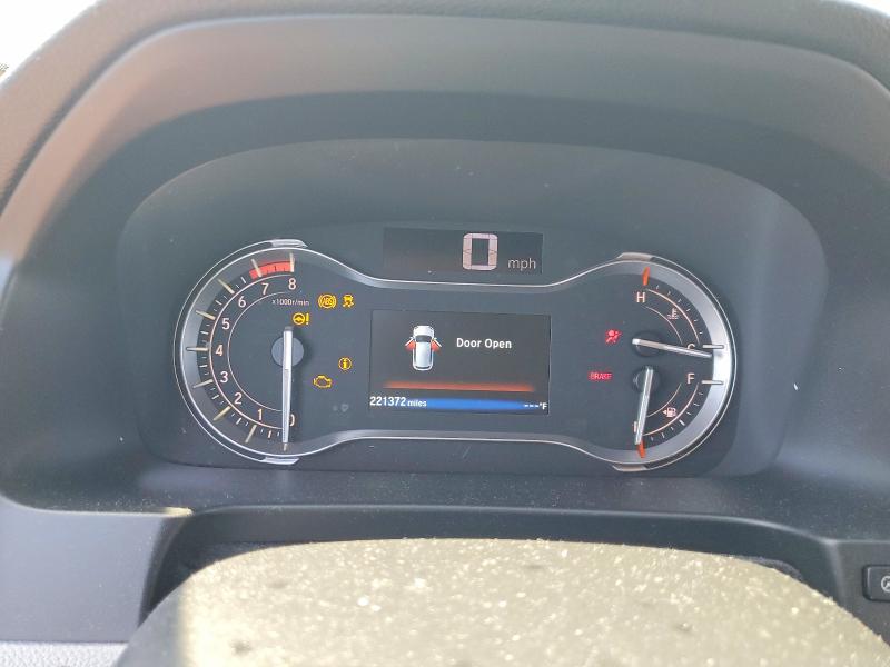 63926166 :رقم المزاد ، 5FNYF5H59HB020890 vin ، 2017 Honda Pilot مزاد بيع