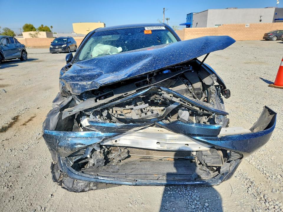 65904866 :رقم المزاد ، 4T1C11AK0LU986591 vin ، 2020 Toyota Camry مزاد بيع
