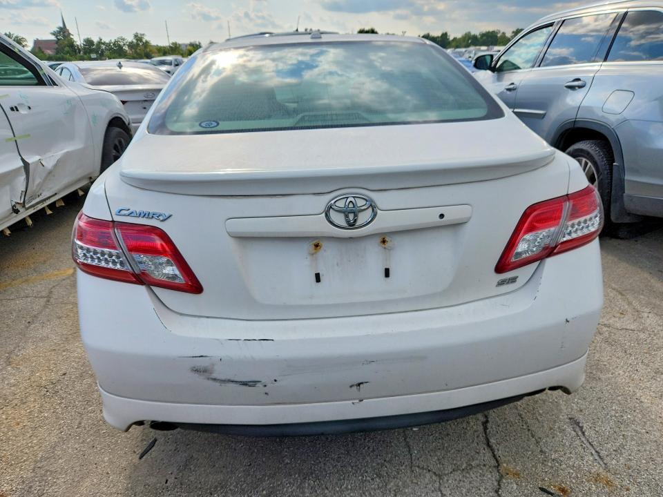 63896446 :رقم المزاد ، 4T1BF3EK6BU719733 vin ، 2011 Toyota Camry مزاد بيع
