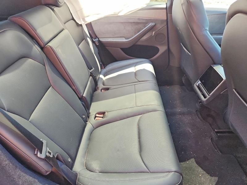 63103996 :رقم المزاد ، 7SAYGDEE0TA722567 vin ، 2026 Tesla Model Y مزاد بيع