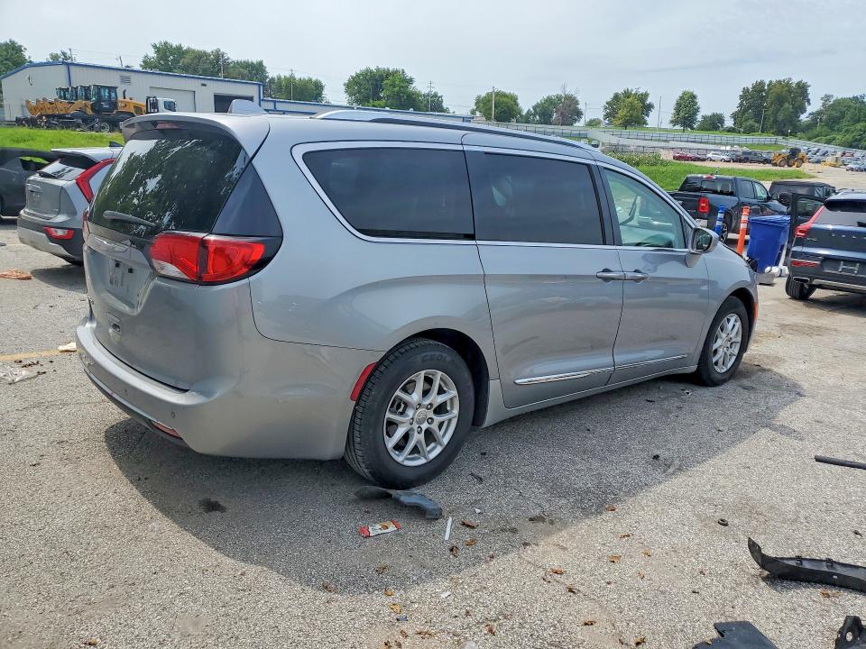 Auction sale of the 2020 Chrysler Pacifica, vin: 2C4RC1BG3LR268663, lot number: 64156596