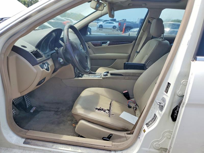 66435866 :رقم المزاد ، WDDGF5EB7AR088391 vin ، 2010 Mercedes-benz C مزاد بيع