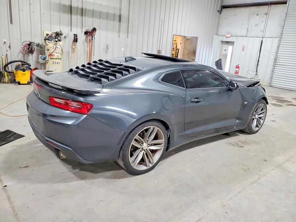 Продажа на аукционе авто 2018 Chevrolet Camaro, vin: 1G1FB1RS8J0131704, номер лота: 64015216