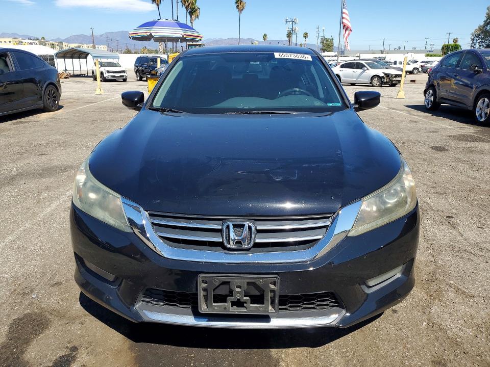 Продажа на аукционе авто 2015 Honda Accord, vin: 1HGCR2F50FA271954, номер лота: 65573836