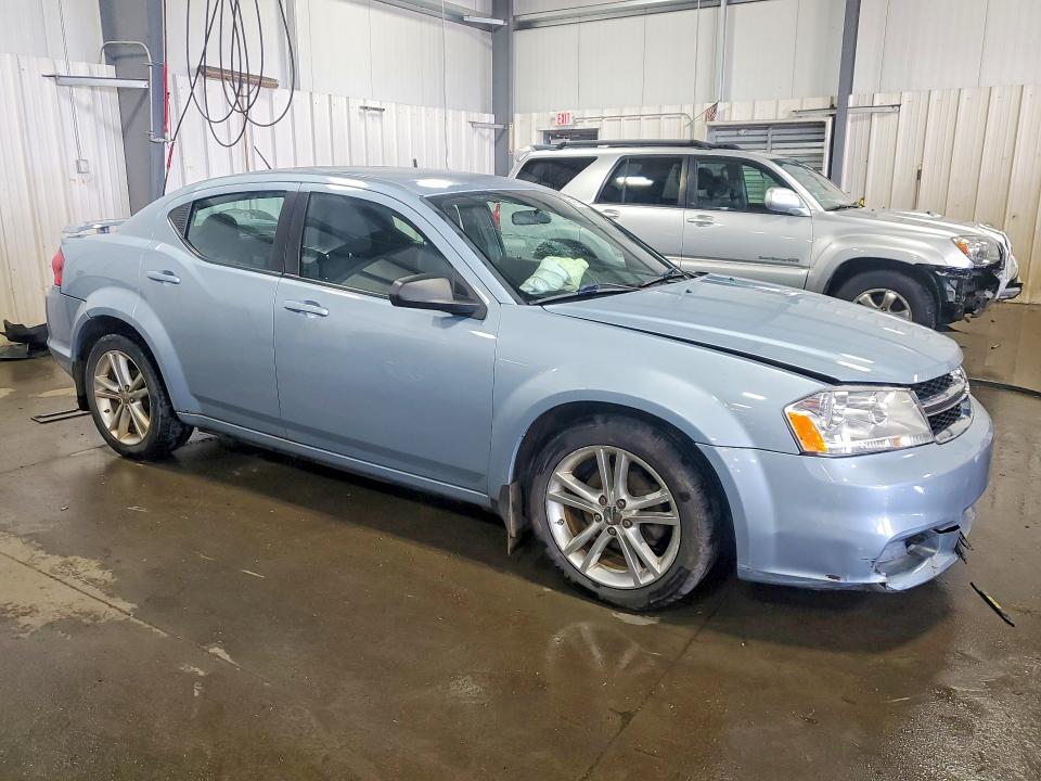 64769836 :رقم المزاد ، 1C3CDZAG2DN588398 vin ، 2013 Dodge Avenger مزاد بيع