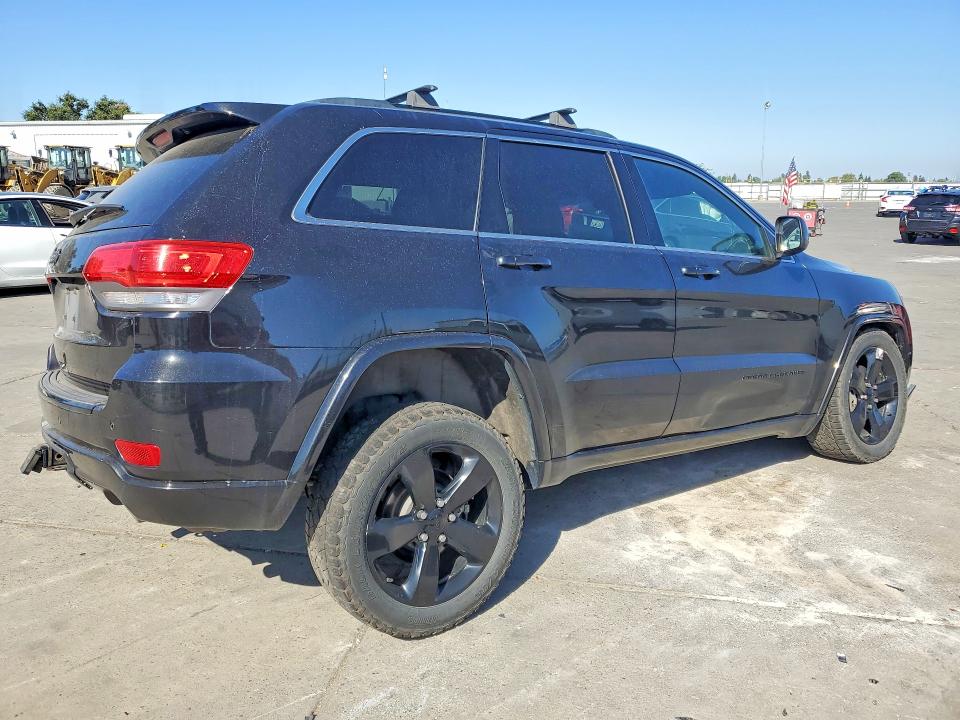 64073436 :رقم المزاد ، 1C4RJFAG6FC665849 vin ، 2015 Jeep Grand Cherokee مزاد بيع