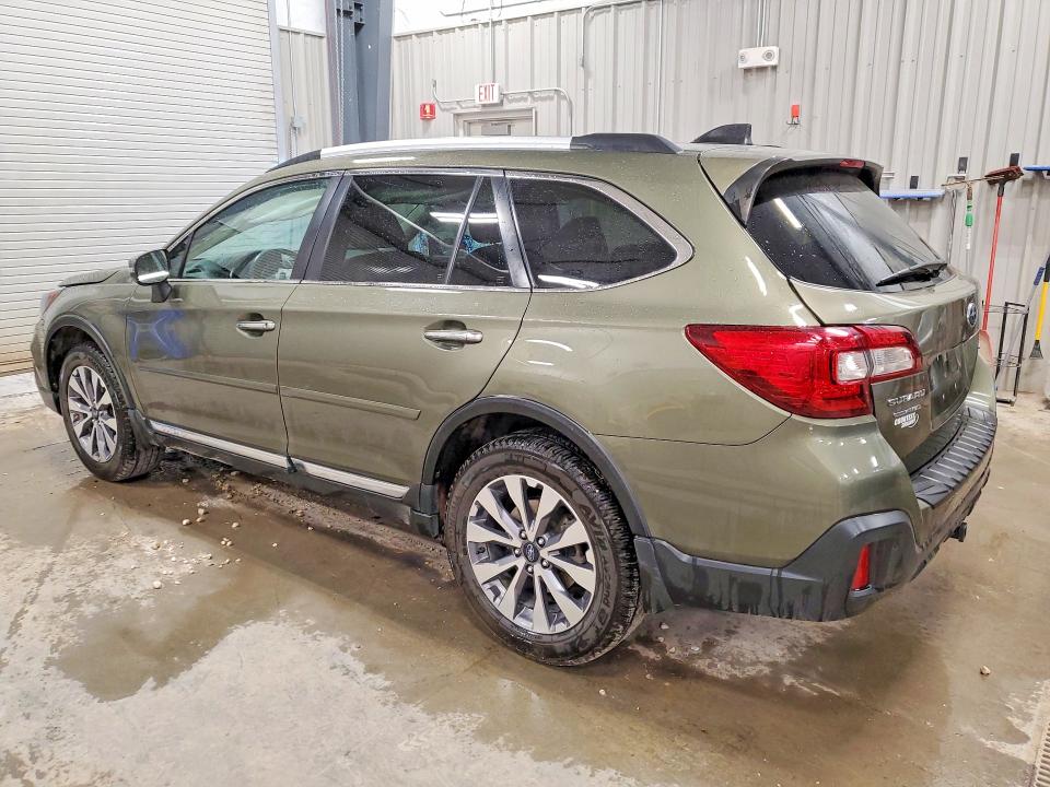 65480986 :رقم المزاد ، 4S4BSETC8J3200707 vin ، 2018 Subaru Outback مزاد بيع