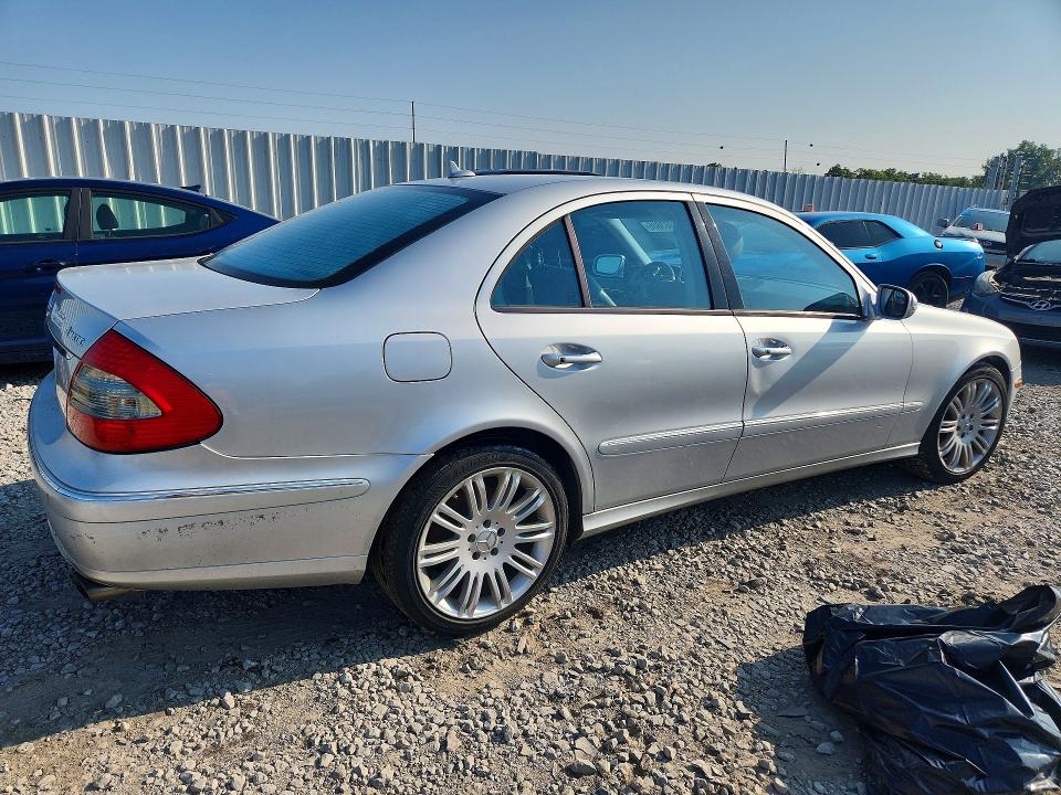 66663806 :رقم المزاد ، WDBUF87X58B261866 vin ، 2008 Mercedes-benz E مزاد بيع