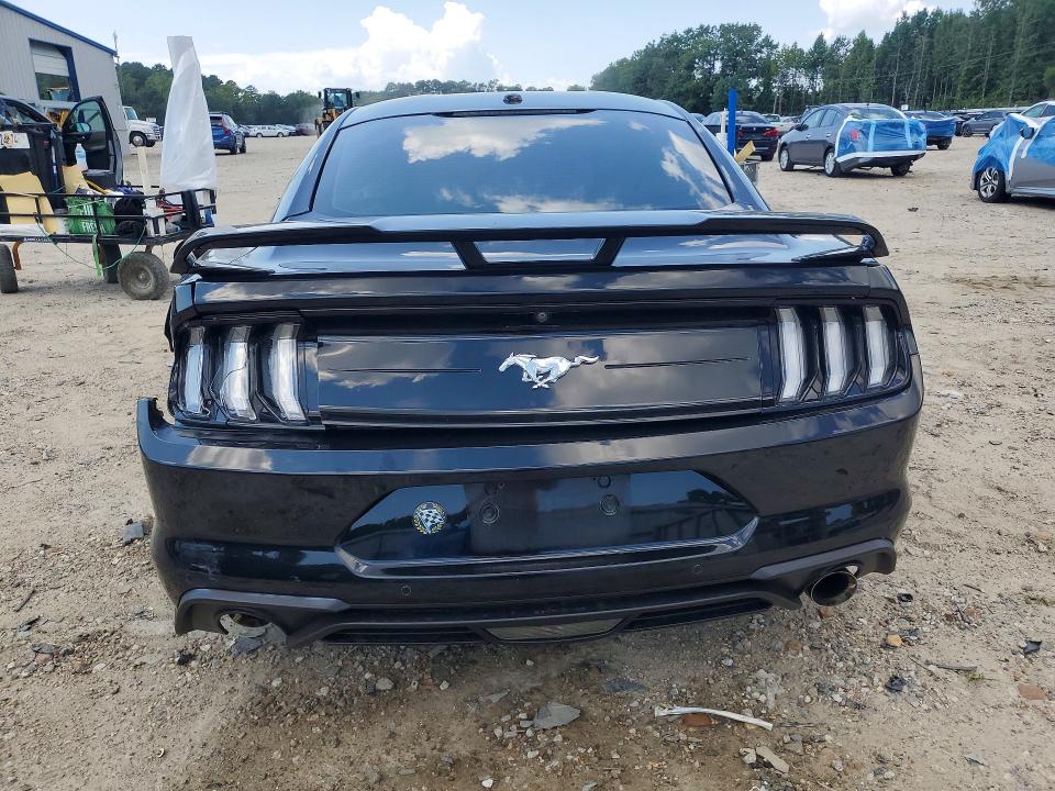 66341056 :رقم المزاد ، 1FA6P8TH9J5135395 vin ، 2018 Ford Mustang مزاد بيع