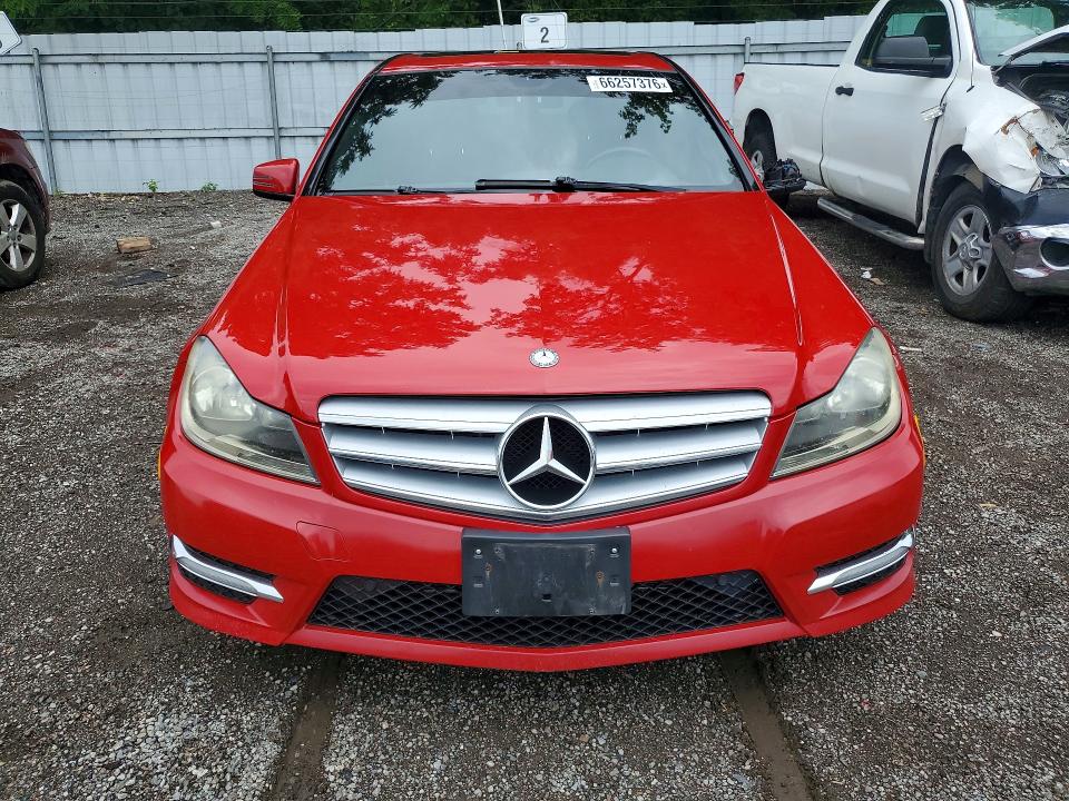 Продаж на аукціоні авто 2012 Mercedes-benz C, vin: WDDGF8FB7CA688717, номер лоту: 66257376
