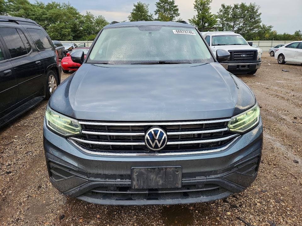 66978746 :رقم المزاد ، 3VV0B7AX9NM075901 vin ، 2022 Volkswagen Tiguan مزاد بيع