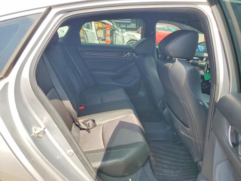 Продажа на аукционе авто 2019 Honda Accord, vin: 1HGCV1F3XKA146930, номер лота: 63988696