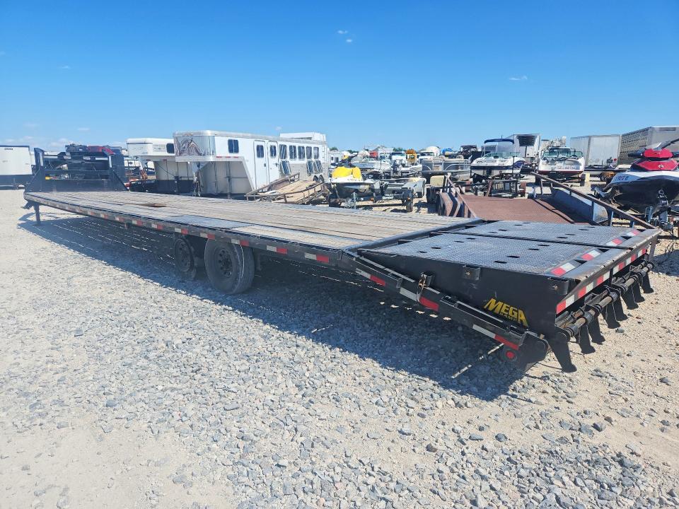 2026 Big Tex 40' Gooseneck Flatbed მანქანა იყიდება აუქციონზე, vin: 16V3F4821T6435141, აუქციონის ნომერი: 64808416