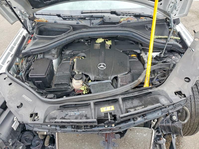 62491346 :رقم المزاد ، 4JGDF6EE6JB050393 vin ، 2018 Mercedes-benz Gls مزاد بيع
