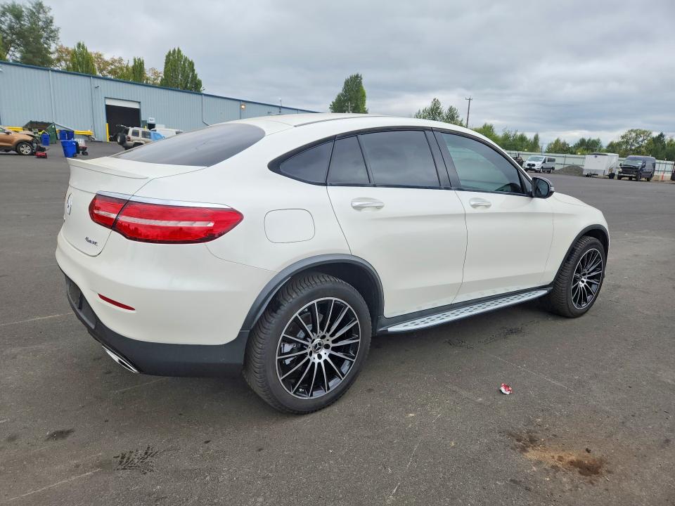 64725436 :رقم المزاد ، WDC0J4KB1HF285183 vin ، 2017 Mercedes-benz Glc Coupe مزاد بيع