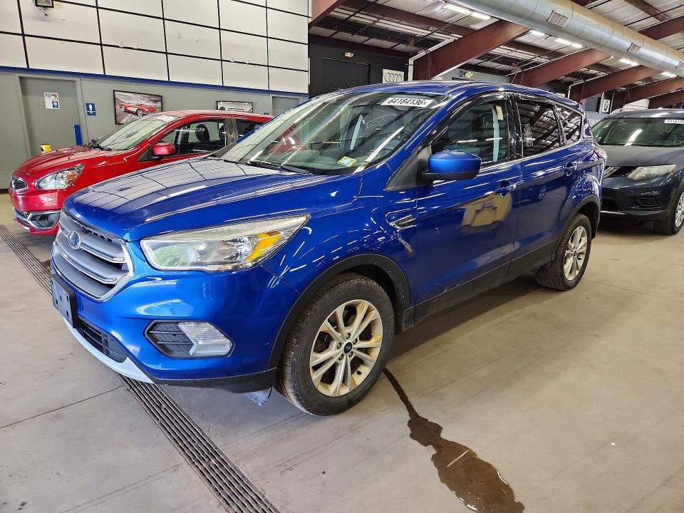 64184136 :رقم المزاد ، 1FMCU9GD7HUE61419 vin ، 2017 Ford Escape مزاد بيع